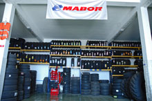 pneus de diversas marcas de alta qualidade